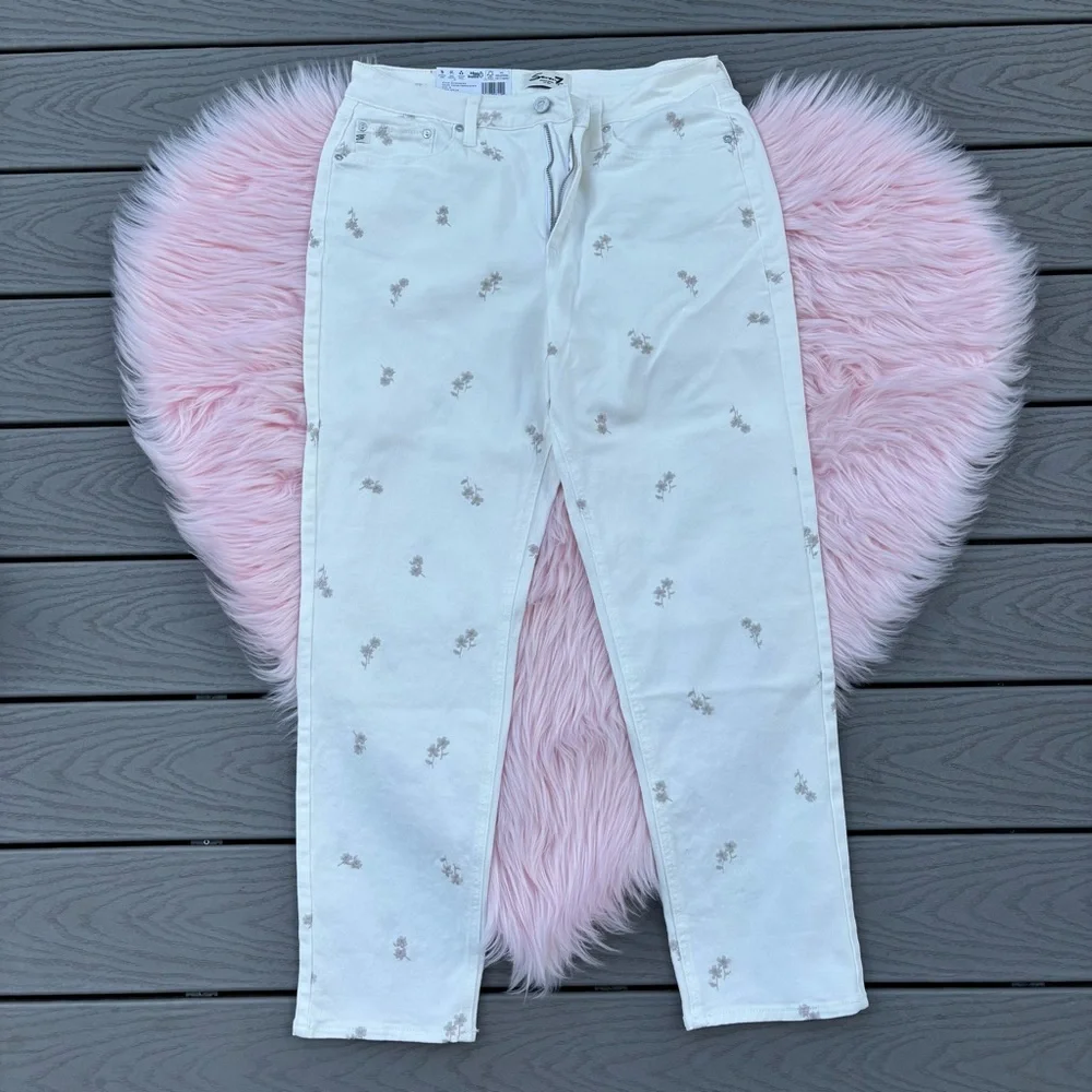 Embroidered White Straight Leg Denim Pants - Picture 2 of 4